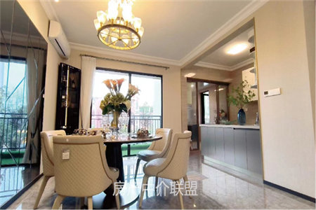 泰安市泰山区新兴·御蓝山3室2厅1卫104万108m2出售